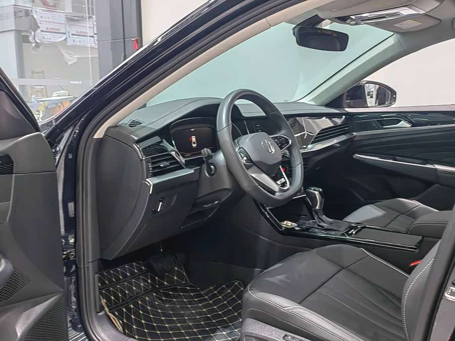 Volkswagen Passat 2023 car image #15