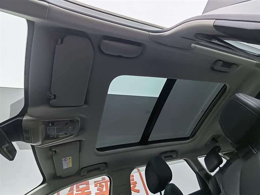 Peugeot 5008 2024 car image #15