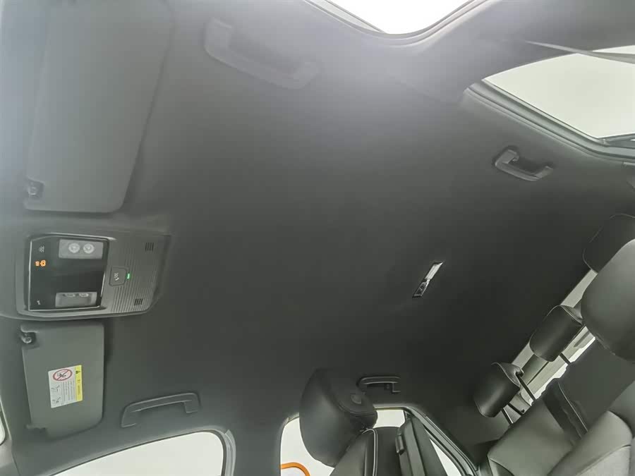 Volkswagen ID.3 2023 immagine di auto #15