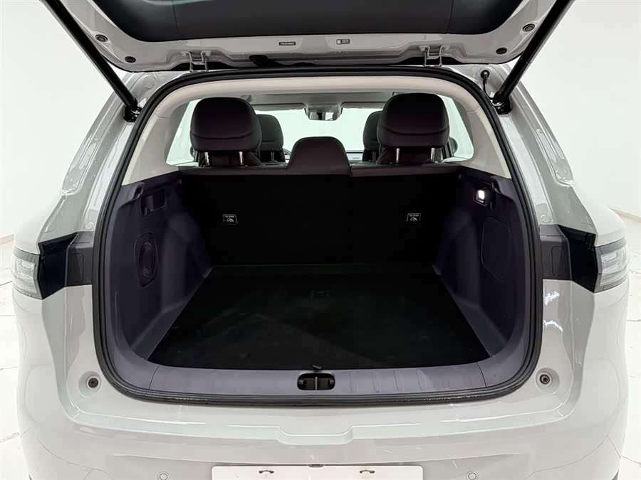 零跑汽车 零跑B10 2025 汽车图片 #15