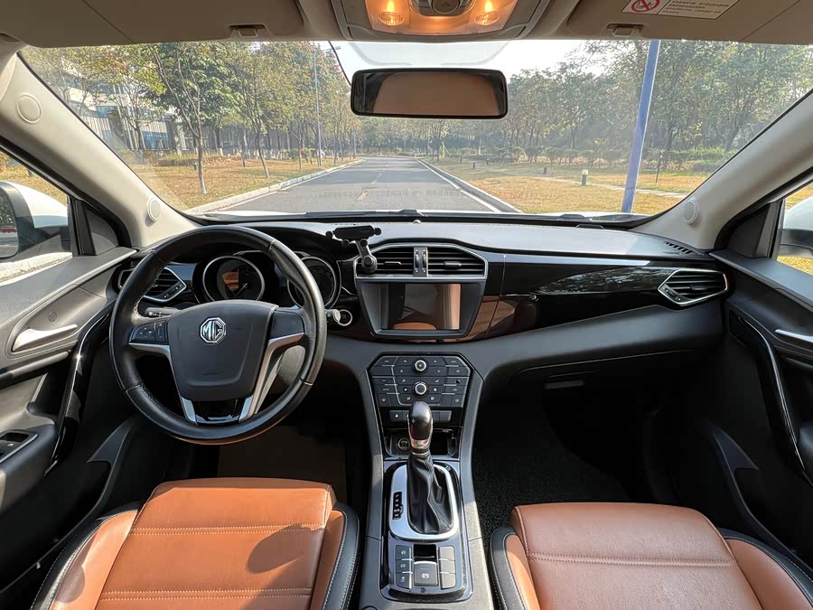 MG GS 2016 car image #15