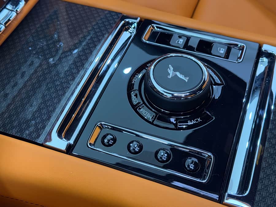 劳斯莱斯 古思特 2022 汽车图片 #15