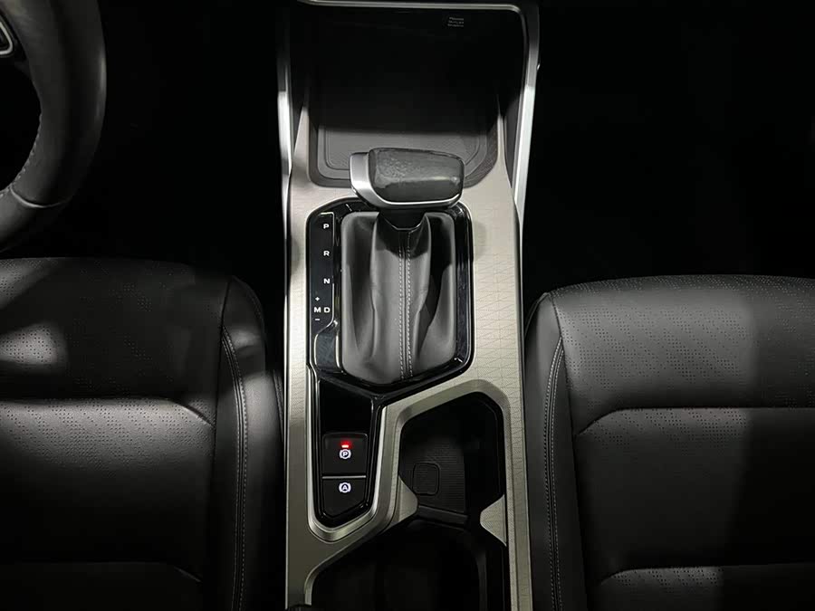GEELY Emgrand 2022 #15 GEELY Emgrand 2022 car image #15