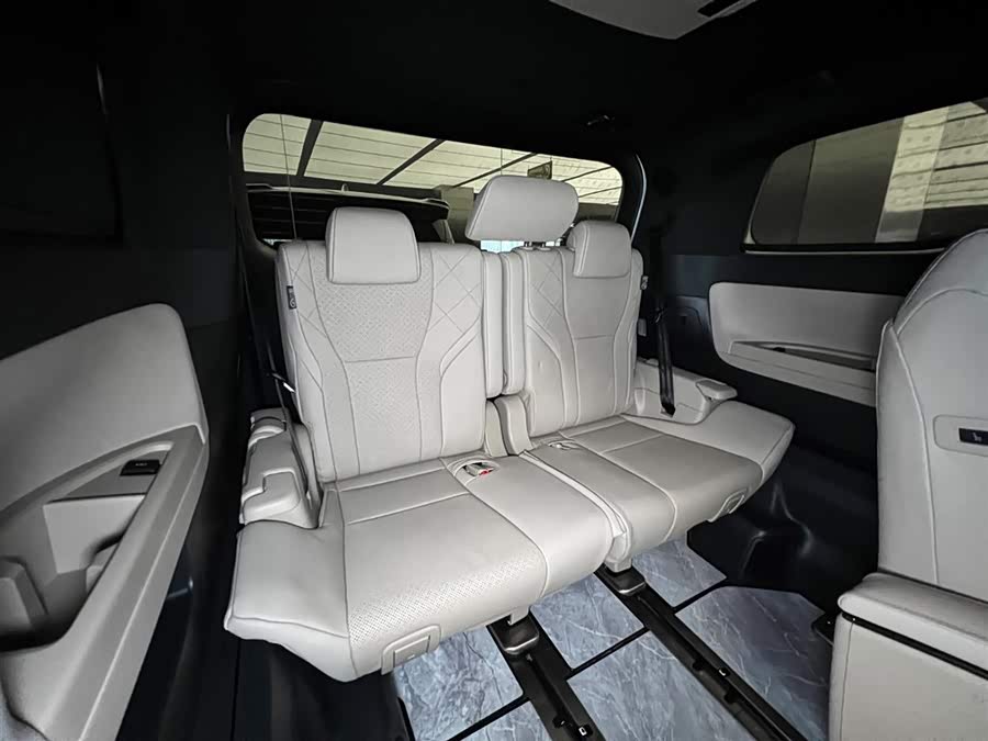 Toyota Alphard 2024 #15 Toyota Alphard 2024 car image #15