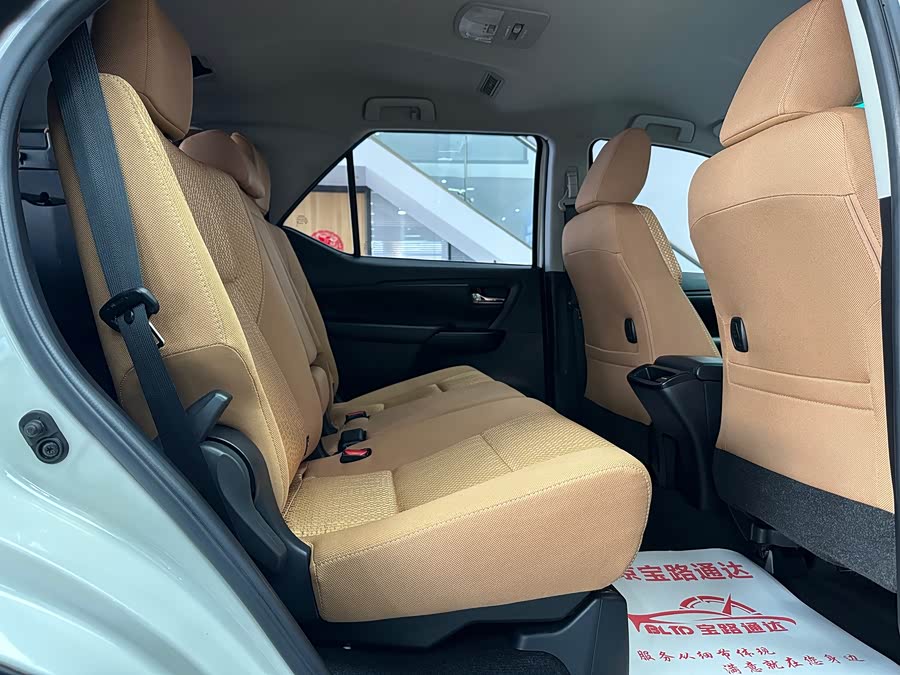 Toyota Fortuner 2019 #15 Toyota Fortuner 2019 car image #15