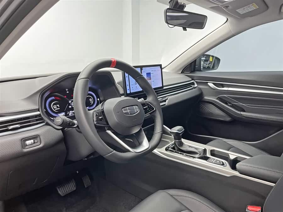 GEELY Emgrand 2025 car image #15