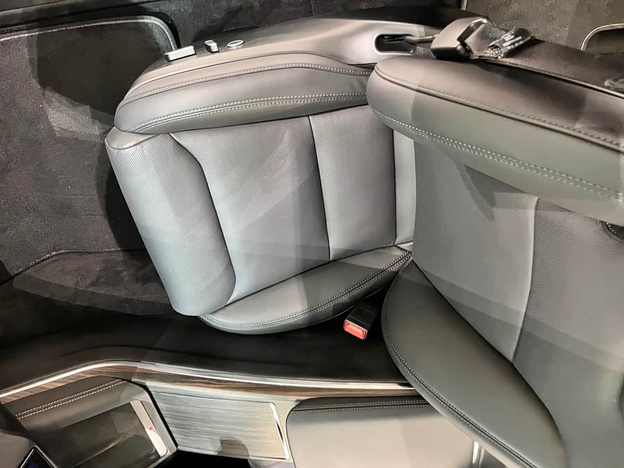 Tesla Model X 2023 immagine di auto #15