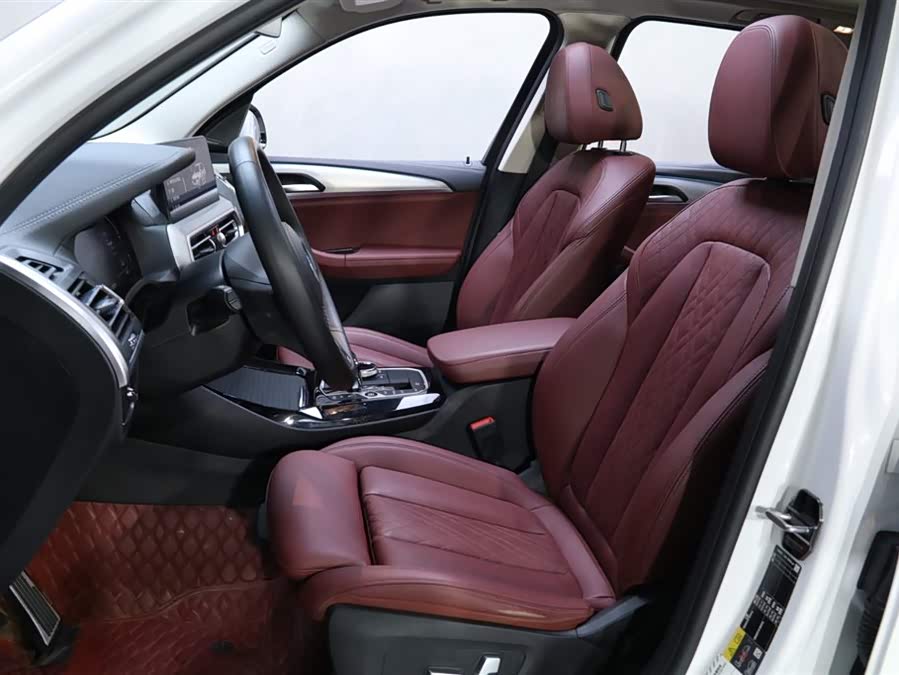 BMW iX3 2022 immagine di auto #15