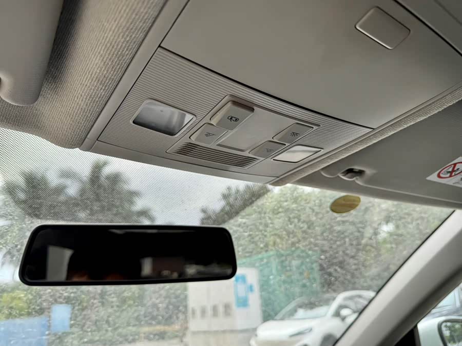 Volkswagen T-Cross 2023 car image #15