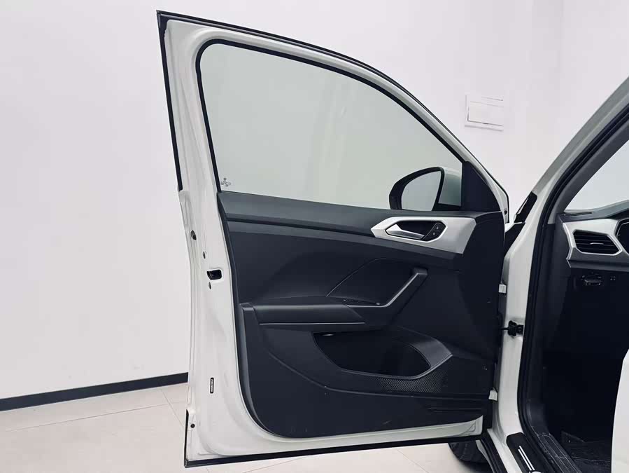 Volkswagen Tacqua 2021 #15 Volkswagen Tacqua 2021 car image #15