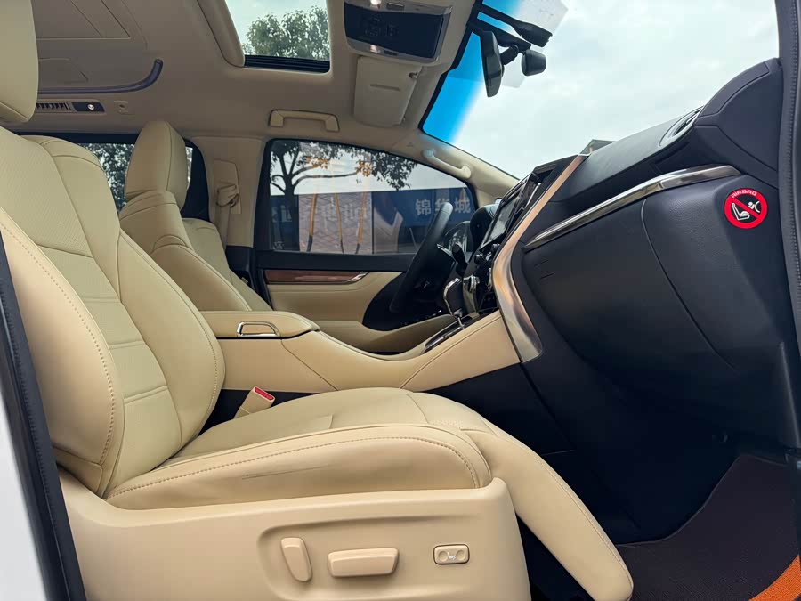 Toyota Alphard 2017 изображение автомобиля #15