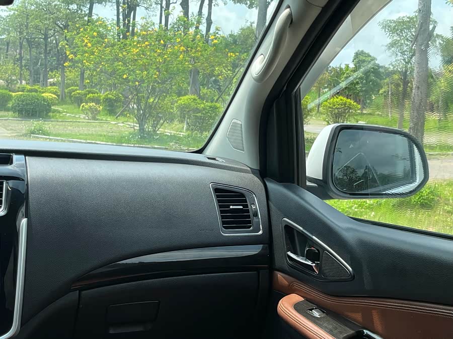 Forthing F600 2017 imagem de carro #15