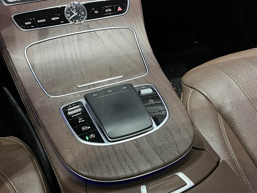 Mercedes-Benz E Class 2020 car image #15