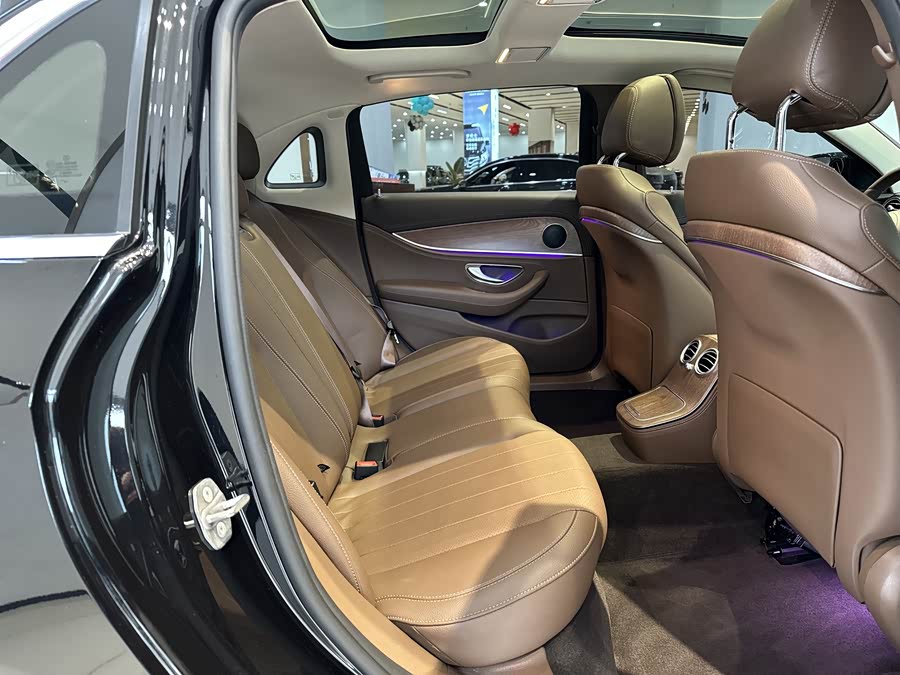 Mercedes-Benz E Class 2023 car image #15