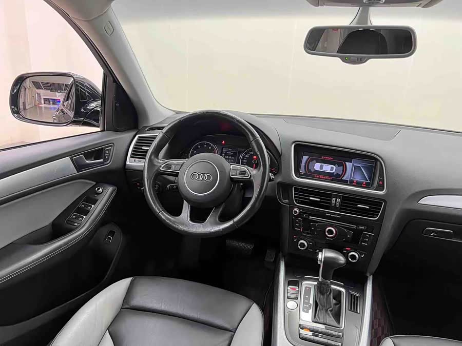 Audi Q5 2018 car image #15