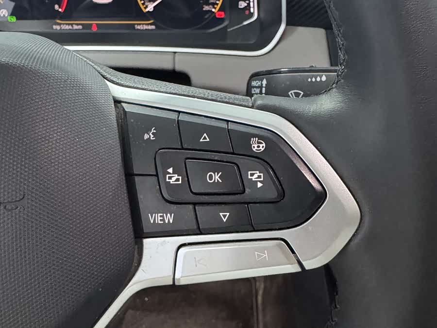 Volkswagen Tayron 2023 immagine di auto #15