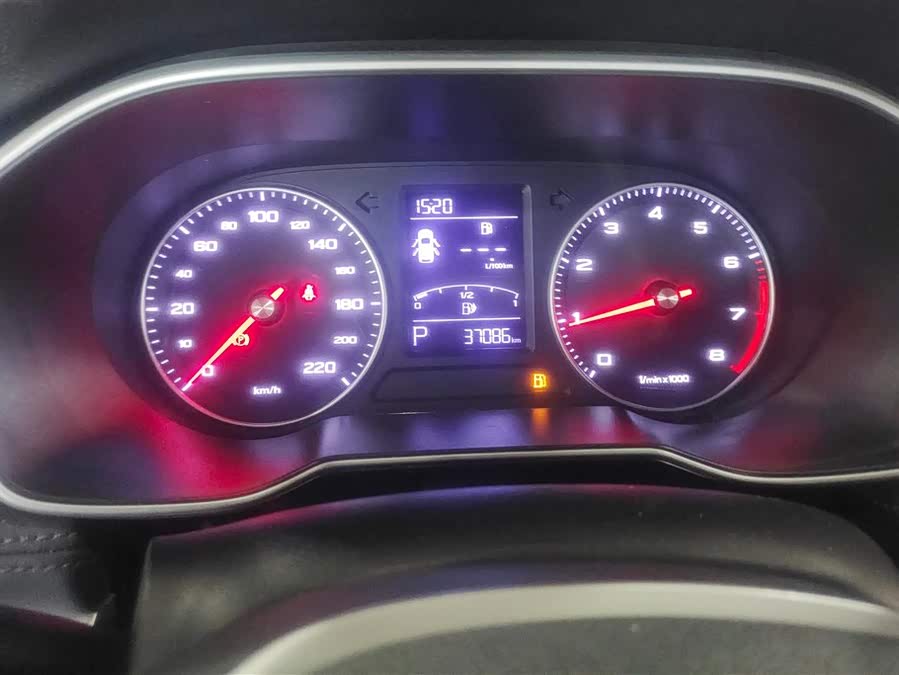 Roewe RX3 2021 изображение автомобиля #15