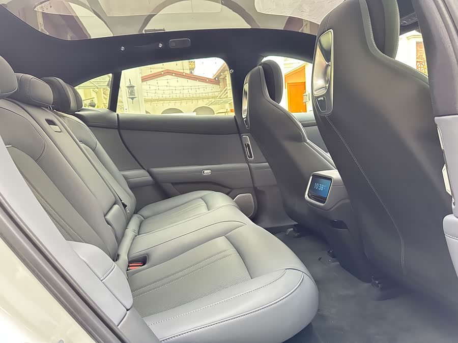 小米汽车 小米YU7 2025 汽车图片 #15