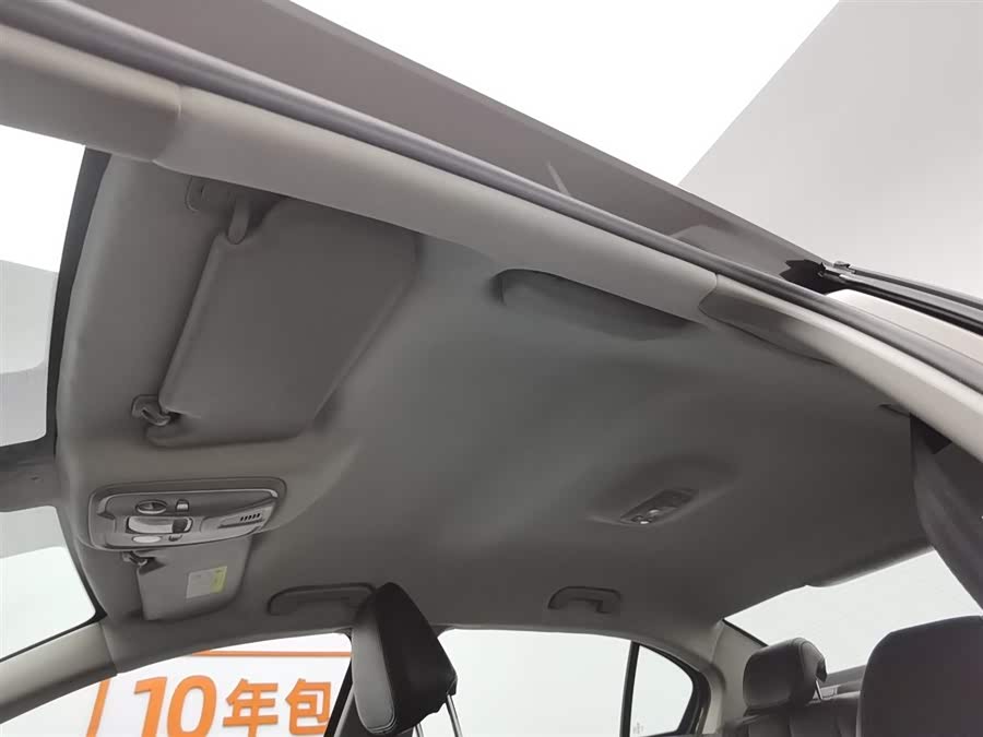 Peugeot 408 2015 immagine di auto #15