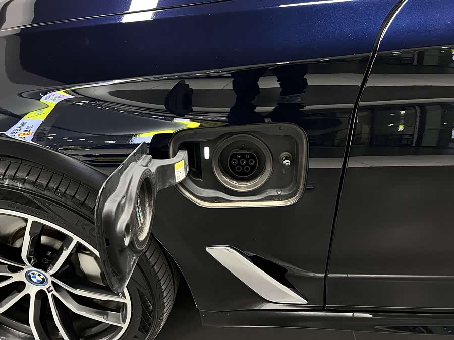 BMW 5 Series New Energy 2021 car image #15