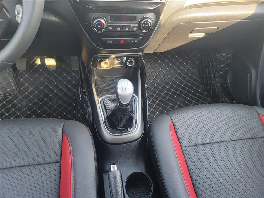 Changan CS15 2017 #15 Changan CS15 2017 immagine di auto #15