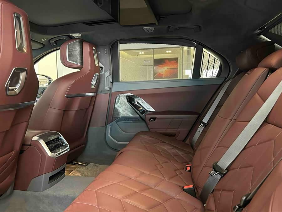 BMW i7 2024 #15 BMW i7 2024 car image #15