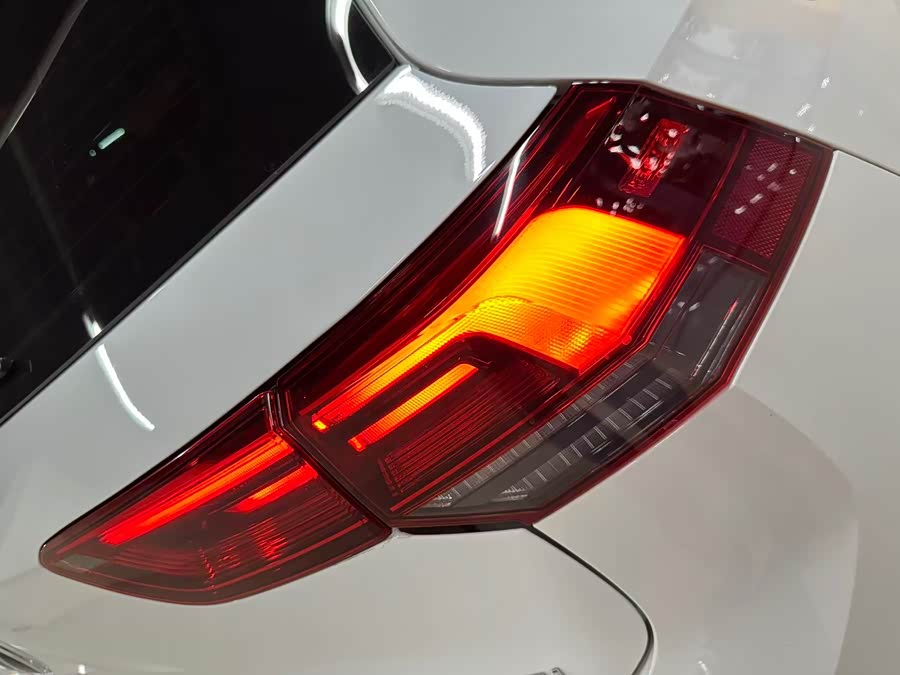 Volkswagen Golf 2022 car image #15
