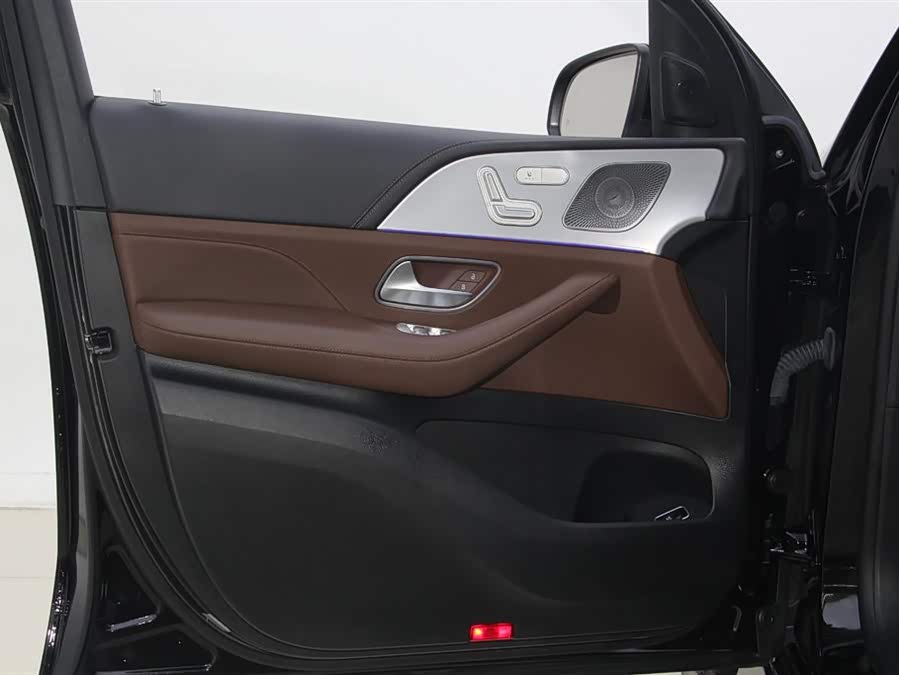 Mercedes-Benz GLE Class 2024 car image #15