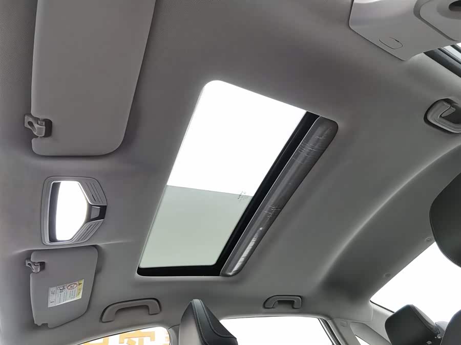 GEELY Emgrand 2023 car image #15