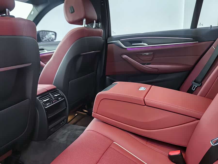 BMW 5 Series 2022 #15 BMW 5 Series 2022 immagine di auto #15