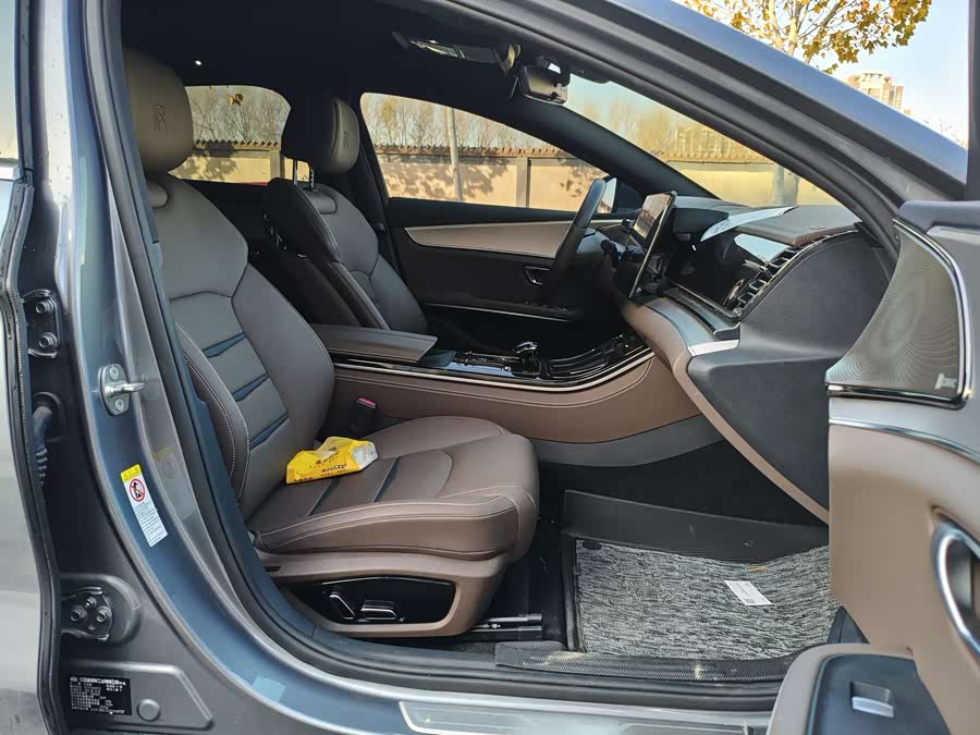 BYD Han 2025 car image #15