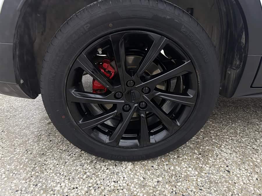 GEELY Coolray 2023 car image #15