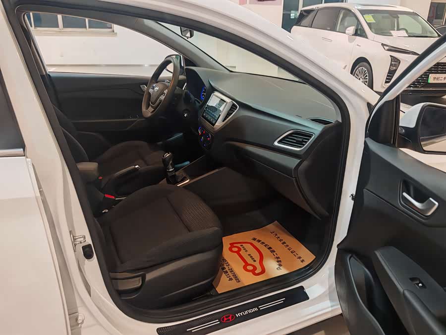 Hyundai Verna 2020 immagine di auto #15