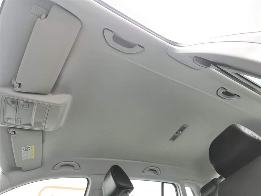 Volkswagen Tiguan 2019 car image #15