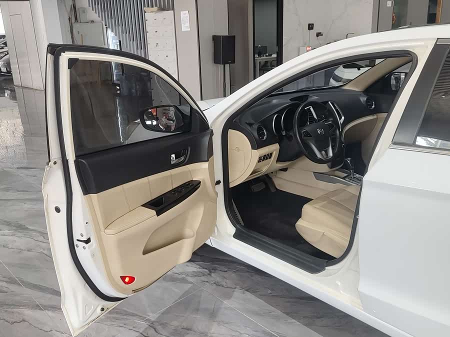 Changan Eado 2014 imagem de carro #15