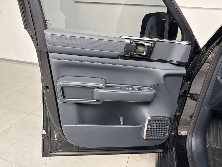 FangChengBao Leopard 5 2025 car image #15