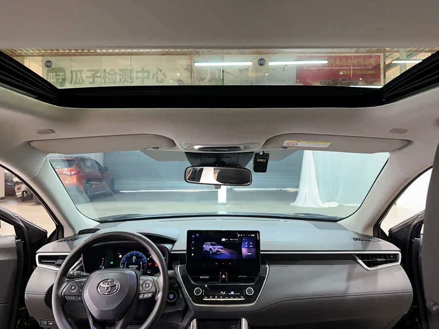 Toyota Corolla Cross 2024 immagine di auto #15