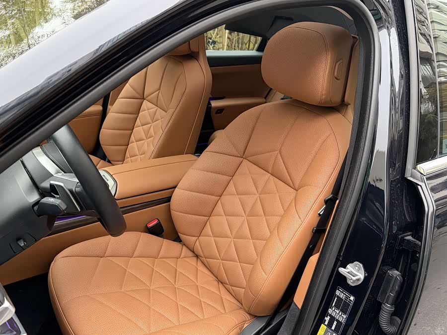 BMW i7 2023 #15 BMW i7 2023 car image #15