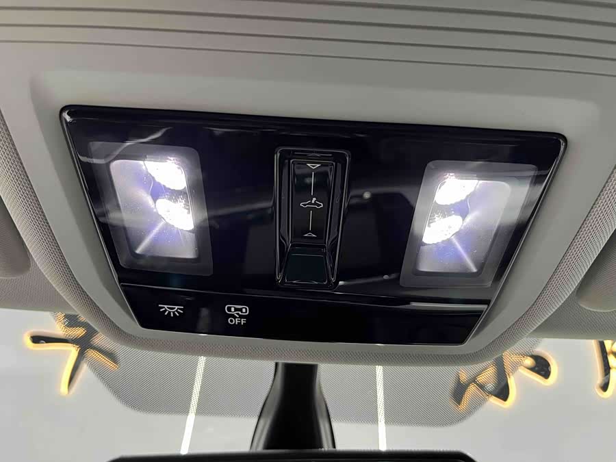 Volkswagen Golf 2022 car image #15