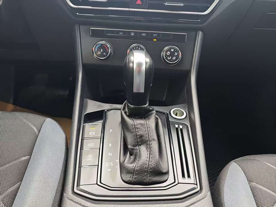 Volkswagen Lavida 2023 car image #15