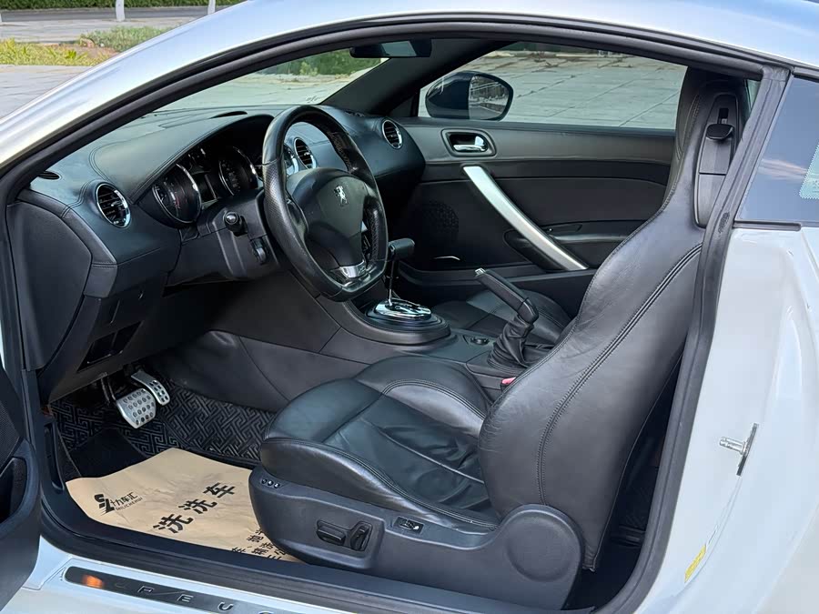 标致 标致RCZ 2011 汽车图片 #15