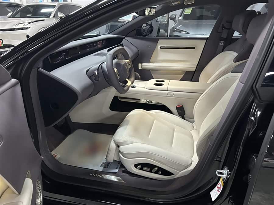 Avatr 06 2025 #15 Avatr 06 2025 car image #15