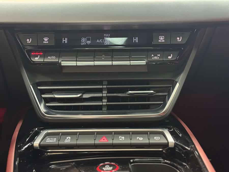 Audi e-tron GT 2024 image de voiture #15