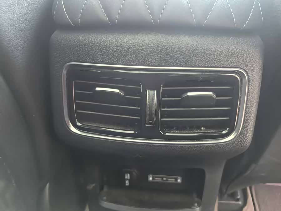 HongQi HS5 2022 #15 HongQi HS5 2022 car image #15