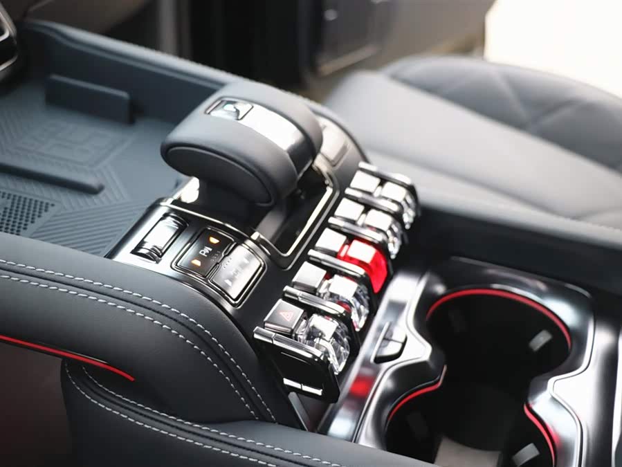 FangChengBao Leopard 5 2025 car image #15