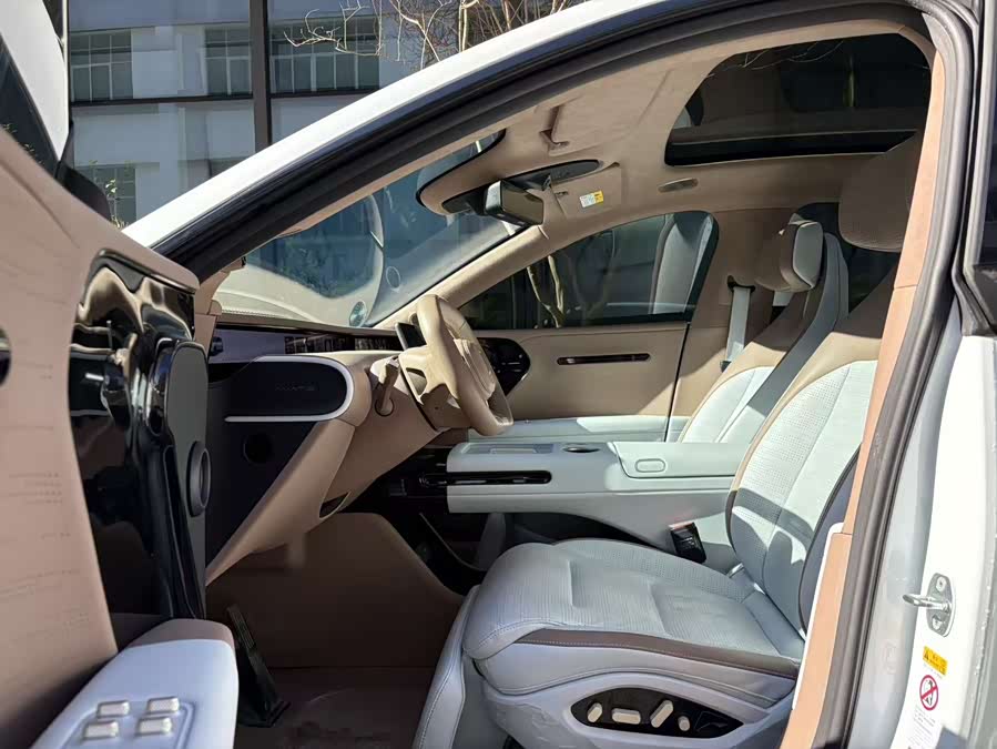 Avatr 07 2025 #15 Avatr 07 2025 car image #15