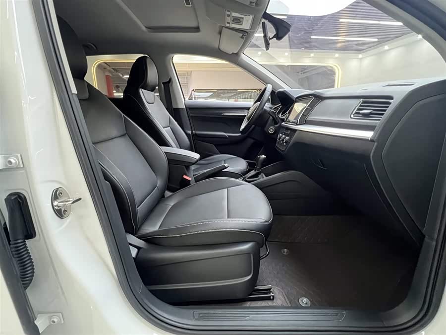 Skoda Kamiq 2022 изображение автомобиля #15