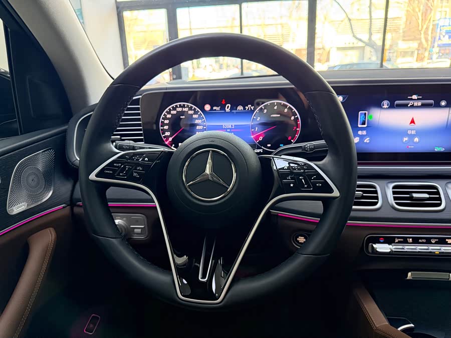 Mercedes-Benz GLE Class 2024 car image #15