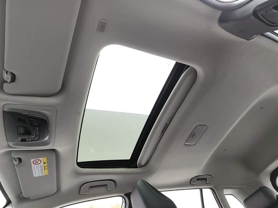 Toyota Frontlander 2023 car image #15