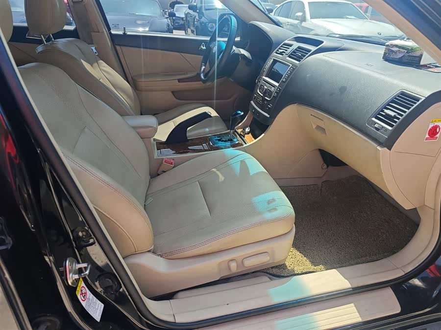 BYD G6 2013 car image #15